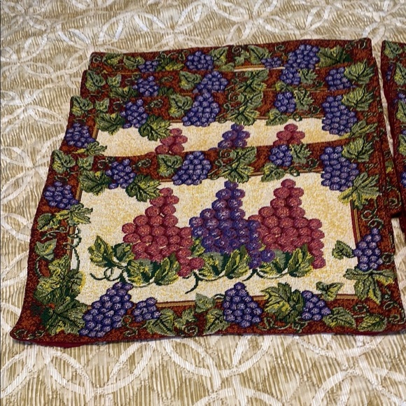 Grape Design Woven Tapestry lined Placemats - Picture 3 of 5